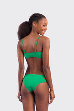 Laden Sie das Bild in den Galerie-Viewer, Model Back: Rio De Sol Set Set Tambourine Bandeau-Reto Madrid