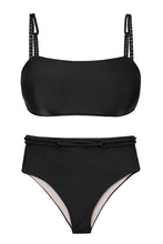 Laden Sie das Bild in den Galerie-Viewer, Product Front: Rio De Sol Set Set Shimmer-Black Bandeau-Reto Hotpants