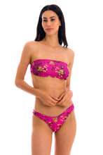 Laden Sie das Bild in den Galerie-Viewer, Model Front: Rio De Sol Oberteil Top Roar-Pink Bandeau-Reto
