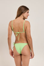 Laden Sie das Bild in den Galerie-Viewer, Model Back: Rio De Sol Unterteil Bottom Sand-Menta Lacinho