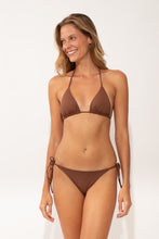 Laden Sie das Bild in den Galerie-Viewer, Model Front: Wednesday In Hawaii By Rio De Sol Unterteil Bottom Coco Kaleia