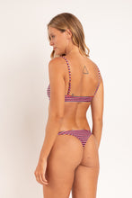 Laden Sie das Bild in den Galerie-Viewer, Model Back: Rio De Sol Set Set Garoupa Mila Mia