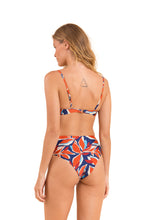 Laden Sie das Bild in den Galerie-Viewer, Model Back: Rio De Sol Oberteil Top Leaves Bandeau-Joy