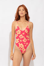 Laden Sie das Bild in den Galerie-Viewer, Model Front: Wednesday In Hawaii By Rio De Sol Badeanzug Pua-Guava Hilo