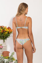 Laden Sie das Bild in den Galerie-Viewer, Model Back: Rio De Sol Oberteil Top Tiny-Garden Bandeau-Knot