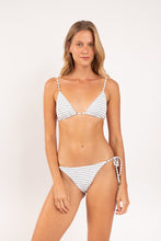 Laden Sie das Bild in den Galerie-Viewer, Model Front: Rio De Sol Unterteil Bottom Linea-White Ibiza-Comfy