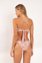 Laden Sie das Bild in den Galerie-Viewer, Model Back: Rio De Sol Unterteil Bottom Ditsy-Sky Baobi