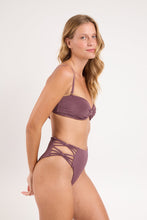Laden Sie das Bild in den Galerie-Viewer, Image 02: Rio De Sol Set Set Malibu-Ebano Bandeau-Iris Highwaist-Spin-Iris