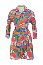 Laden Sie das Bild in den Galerie-Viewer, Product Front: Rio De Sol Hemdblusenkleid Jungle Chemise