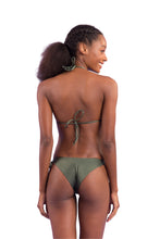 Laden Sie das Bild in den Galerie-Viewer, Model Back: Rio De Sol Unterteil Bottom Shimmer-Croco Cheeky-Tie