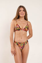 Laden Sie das Bild in den Galerie-Viewer, Model Front: Rio De Sol Oberteil Top Fiore Tri-Fixo