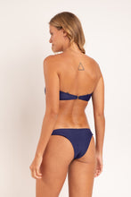 Laden Sie das Bild in den Galerie-Viewer, Model Back: Rio De Sol Unterteil Bottom Touch-Marinho Essential
