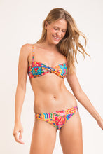 Laden Sie das Bild in den Galerie-Viewer, Image 03: Rio De Sol Set Set Love-Trip Bandeau-Joy Essential-Comfy