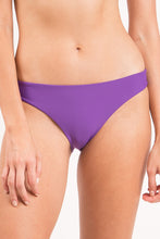 Laden Sie das Bild in den Galerie-Viewer, Gallery: Rio De Sol Unterteil Bottom Amuleto Essential-Comfy