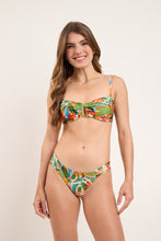 Laden Sie das Bild in den Galerie-Viewer, Model Front: Rio De Sol Set Set Tropical Sara Baobi