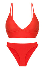 Laden Sie das Bild in den Galerie-Viewer, Product Front: Rio De Sol Set Set Cotele-Tomate Tri-Tank Comfy