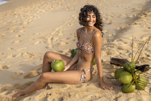 Laden Sie das Bild in den Galerie-Viewer, Image 05: Rio De Sol Set Set Leopard Balconet-Tie Italy