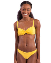 Laden Sie das Bild in den Galerie-Viewer, Gallery: Rio De Sol Set Set Malibu-Yellow Bandeau-Duo Essential