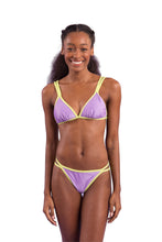 Laden Sie das Bild in den Galerie-Viewer, Model Front: Rio De Sol Oberteil Top Orchid Tri-Duo
