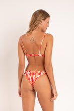 Laden Sie das Bild in den Galerie-Viewer, Model Back: Rio De Sol Oberteil Top Mirage Balconet-Tie

