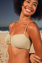 Laden Sie das Bild in den Galerie-Viewer, Image 06: Rio De Sol Oberteil Top Brisa-Pistache Sara
