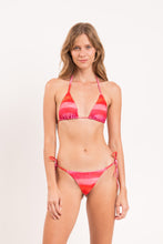 Laden Sie das Bild in den Galerie-Viewer, Model Front: Rio De Sol Set Set Cher Tri-Inv Cheeky-Tie
