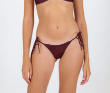 Laden Sie das Bild in den Galerie-Viewer, Gallery: Rio De Sol Unterteil Bottom Barolo Cheeky-Rope
