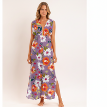 Laden Sie das Bild in den Galerie-Viewer, Model Front: Rio De Sol Strandkleid Garden-Flower Long Dress Soleil
