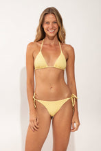 Laden Sie das Bild in den Galerie-Viewer, Model Front: Rio De Sol Unterteil Bottom Drift-Butterglow Lacinho
