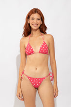 Laden Sie das Bild in den Galerie-Viewer, Model Front: Wednesday In Hawaii By Rio De Sol Unterteil Bottom Kiko-Guava Kaleia
