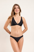 Laden Sie das Bild in den Galerie-Viewer, Model Front: Rio De Sol Set Set Touch-Black Alba Nice
