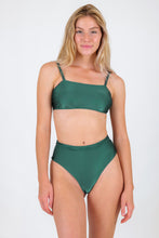 Laden Sie das Bild in den Galerie-Viewer, Model Front: Rio De Sol Oberteil Top Palace Bandeau-Reto
