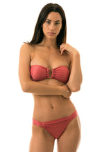 Laden Sie das Bild in den Galerie-Viewer, Model Front: Rio De Sol Unterteil Bottom Kiwanda Madras Band Comfort
