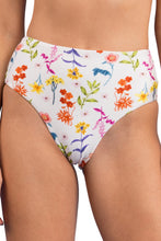 Laden Sie das Bild in den Galerie-Viewer, Gallery: Rio De Sol Unterteil Bottom Countryside Hotpants
