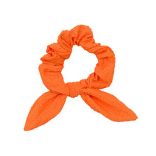 Laden Sie das Bild in den Galerie-Viewer, Product Front: Rio De Sol Haar-Accessoires Dots-Orange Scrunchie

