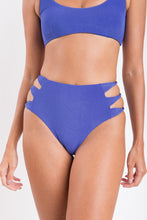 Laden Sie das Bild in den Galerie-Viewer, Image 06: Rio De Sol Unterteil Bottom Malibu-Indigo Highwaist-Spin
