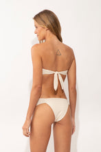 Laden Sie das Bild in den Galerie-Viewer, Model Back: Rio De Sol Unterteil Bottom Malibu-Natural Baobi
