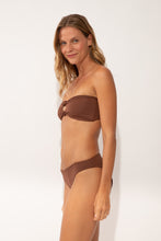 Laden Sie das Bild in den Galerie-Viewer, Image 03: Wednesday In Hawaii By Rio De Sol Set Set Coco Lani Waikiki
