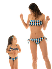 Laden Sie das Bild in den Galerie-Viewer, Model Back: Rio De Sol Mädchen-Bikini Geometric Kids
