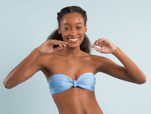 Laden Sie das Bild in den Galerie-Viewer, Image 08: Rio De Sol Oberteil Top Shimmer-Baltic-Sea Bandeau-Joy
