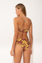 Laden Sie das Bild in den Galerie-Viewer, Model Back: Wednesday In Hawaii By Rio De Sol Oberteil Top Pua-Coco-Lilikoi Lani
