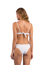 Laden Sie das Bild in den Galerie-Viewer, Model Back: Rio De Sol Oberteil Top Bora-White Bra-Trio
