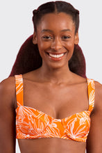 Laden Sie das Bild in den Galerie-Viewer, Gallery: Rio De Sol Oberteil Top Trail-Orange Amelia
