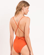 Laden Sie das Bild in den Galerie-Viewer, Image 07: Rio De Sol Badeanzug Shimmer-Paprica New Vegas
