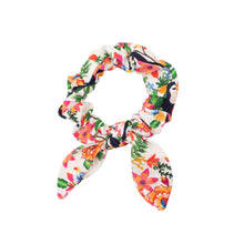 Laden Sie das Bild in den Galerie-Viewer, Boho Scrunchie
