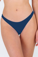 Laden Sie das Bild in den Galerie-Viewer, Bottom Navy Essential-Comfy
