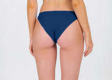 Laden Sie das Bild in den Galerie-Viewer, Bottom Navy Essential-Comfy
