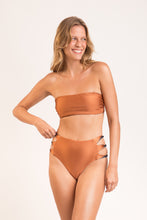 Laden Sie das Bild in den Galerie-Viewer, Bottom Nocciola High-Waist-Spin
