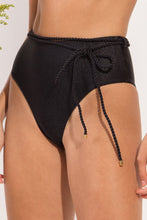 Laden Sie das Bild in den Galerie-Viewer, Bottom Shimmer-Black Belted-High-Waist
