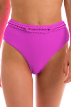 Laden Sie das Bild in den Galerie-Viewer, Bottom St-Tpz-Pink Hotpant-High
